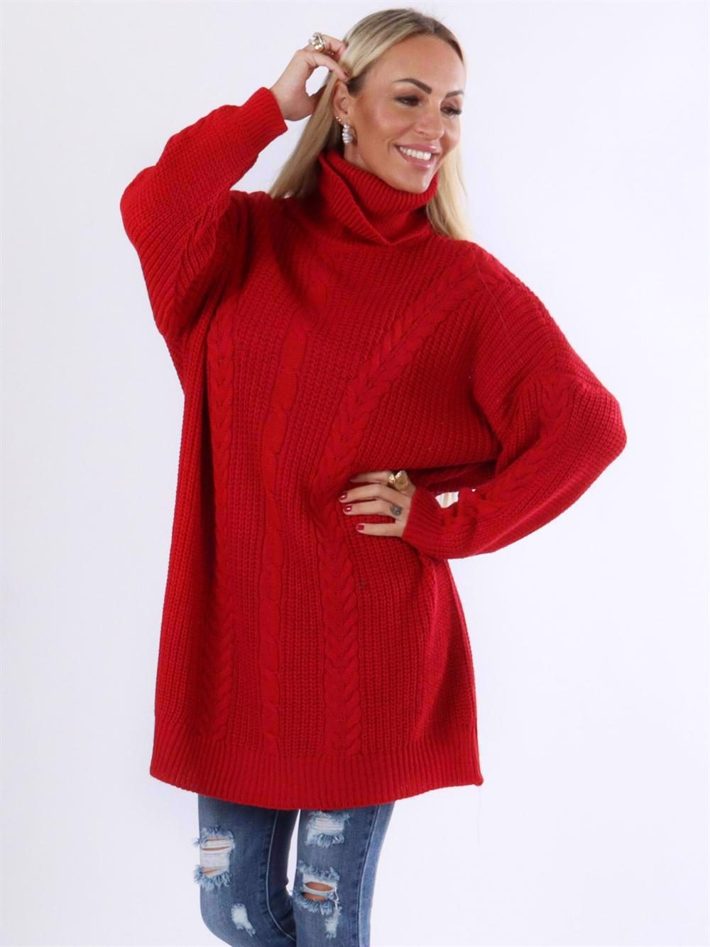 Jazmin - Höghalsad stickad klänning med kabelstickning